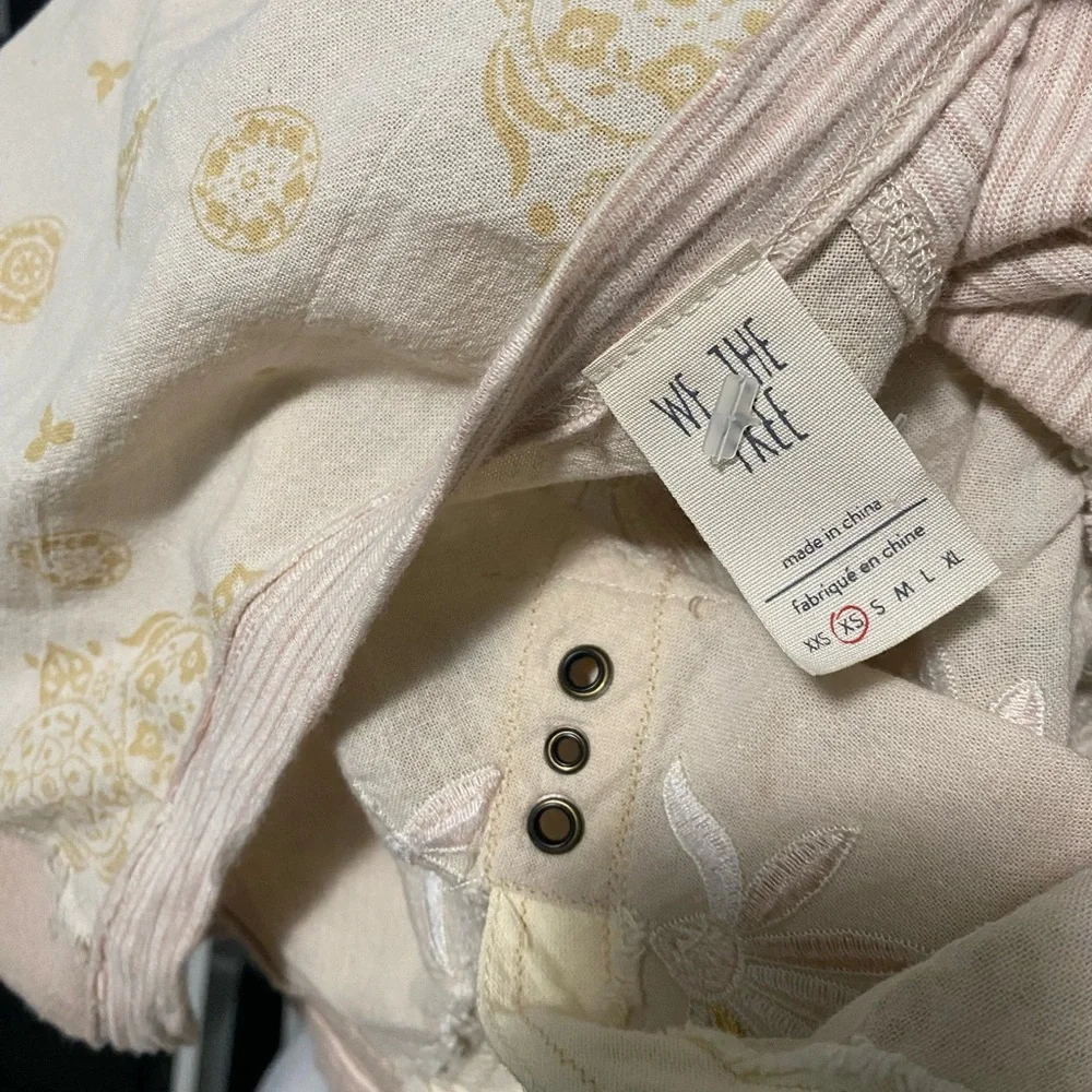Free people embroidered tan top sz- XS - Picture 6 of 6